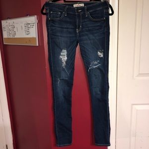Dark Wash Hollister Jeans!!